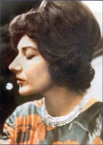 MARIA CALLAS. MARIA CALLAS SOPRAAN. Maria Anna Sofia Cecilia Kalogeropoulos. Maria Callas (December 2, 1923 – September