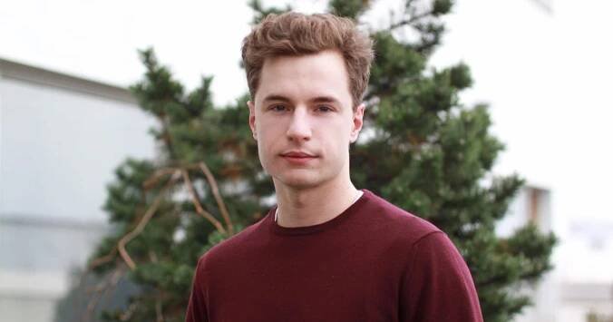 Po vítězství ve StarDance mi v obchodech dávali slevu, vzpomíná herec Oskar Hes
