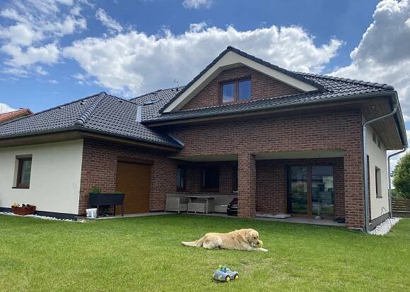 Bungalov s cihlovým obkladem Trentino na fasádě