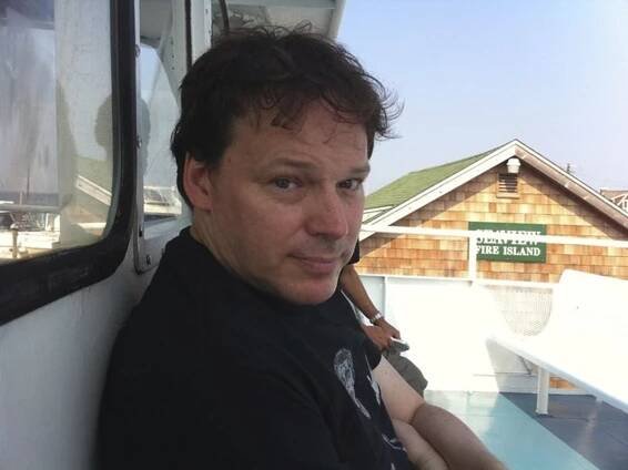 Většina práce je na hovno, říká známý profesor antropologie David Graeber