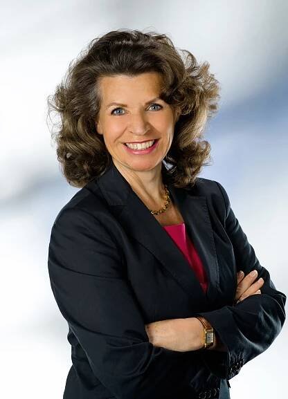 Dr. Christine Zach - Tanzschule Elmayer
