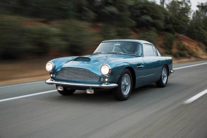 1961 Aston Martin DB4 - Revivaler