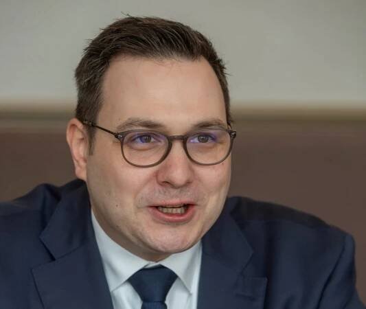 Lipavský na návštěvě v Budapešti: V zájmu Evropy je, aby se Ukrajina Rusům ubránila