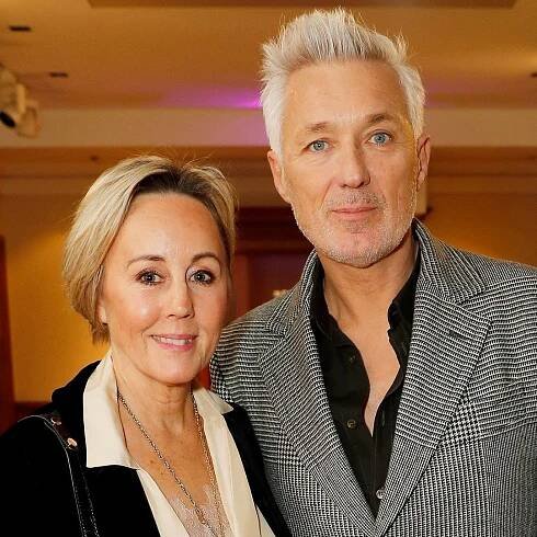 Martin and Shirlie Kemp suffer marriage mishap at clifftop wedding