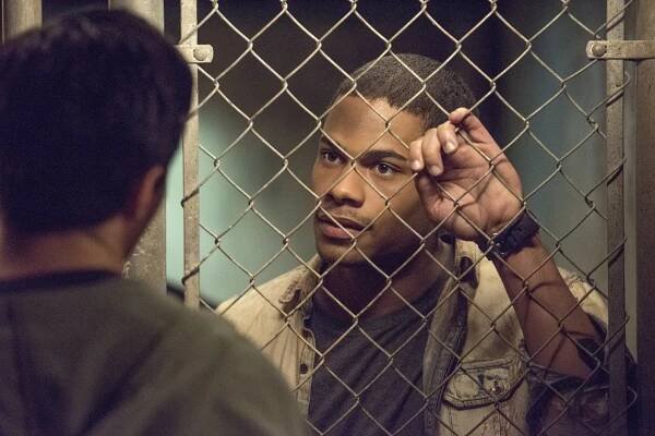 Zrůdno - Trust Issues - Z filmu - Jordan Calloway