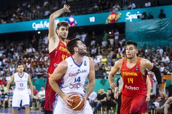 Basketbalové ME: Češi spadli do španělské drtičky