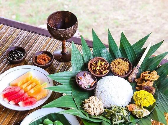 BALI TRADITION DAILY LIFE