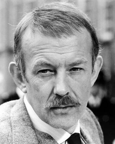 Roy Marsden - Wikipedia