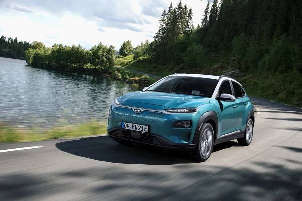 Hyundai Kona: Podrobné specifikace vozidel & Interaktivní nástroj pro srovnání