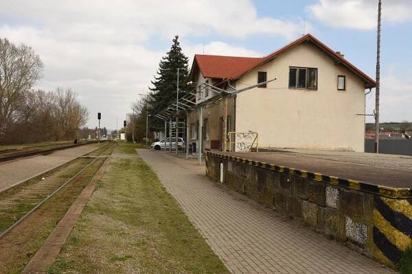 Fotogalerie • Ostrožská Nová Ves (Vlaková stanice) • Mapy.com