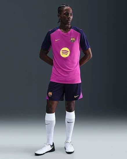 Pánské pleteninové fotbalové kraťasy Nike Dri-FIT FC Barcelona Strike - Imperial Purple/Vivid Purple/Midwest Gold