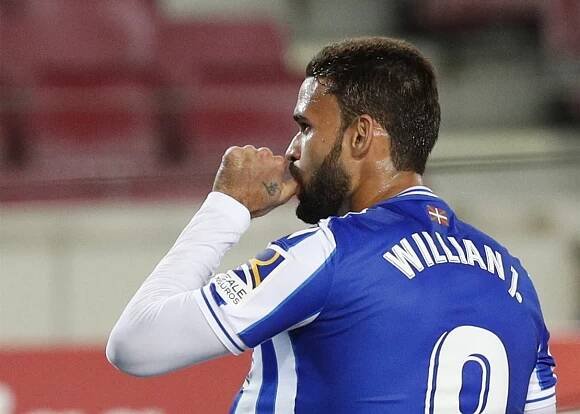 Barcelona sesadila Real Sociedad z čela, španělskou ligu vede Atlético