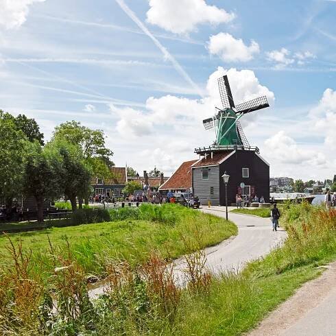 Amsterdam: Keukenhof a Zaanse Schans Celodenní prohlídka s průvodcem naživo | GetYourGuide