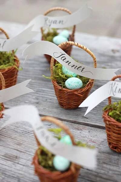 Mini basket place settings