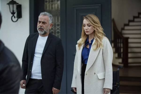 Yabani - Episode 10 - Z filmu - Yurdaer Okur, Dolunay Soysert