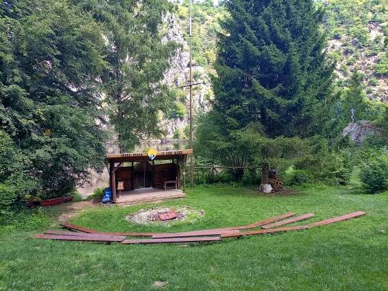 Soubor:Osada Ztracenka Štěchovice.jpg