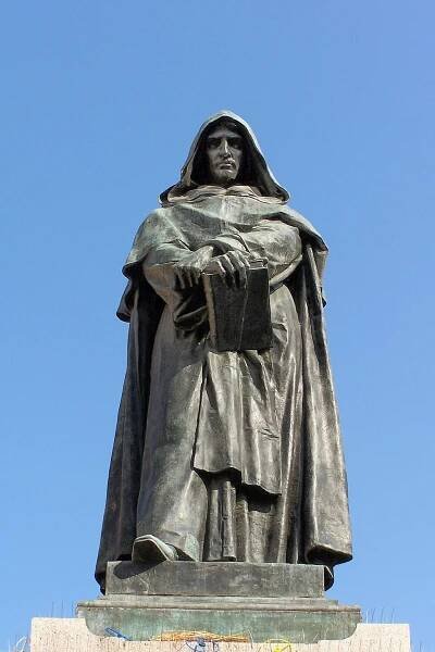 Soubor:Giordano Bruno BW 2.JPG – Wikipedie