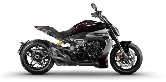 2025 Ducati XDiavel V4 Sport Cruiser product shot right profile in Black Lava against a white background.