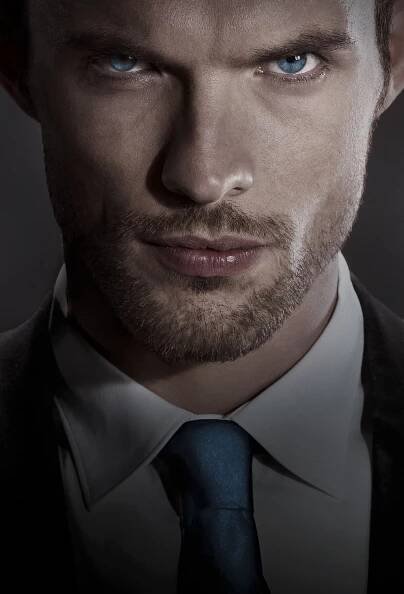Ed Skrein - Kurýr: Restart - Promo