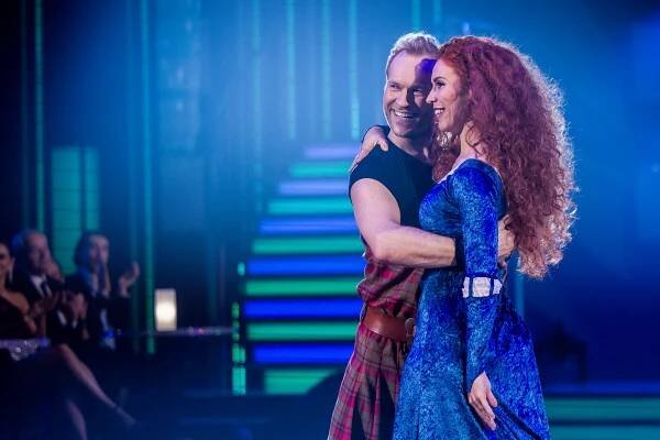Eva Adamczyková během přímého přenosu StarDance vyhodila rameno: Vypadávají mi normálně, tohle bylo jiné, říká
