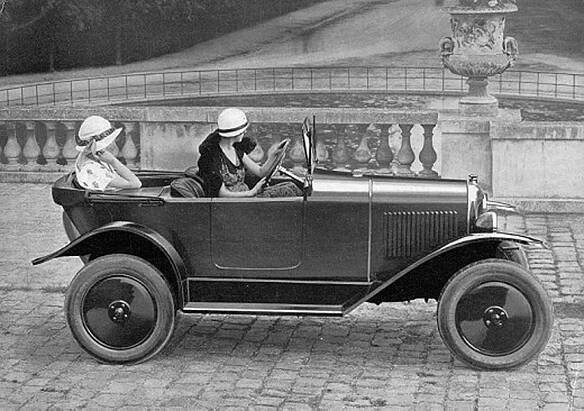 Citroën 5CV: z citrónu se stal jetelíček. Auto pro ženy předběhlo svou dobu