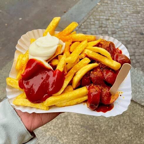 Vegan Currywurst