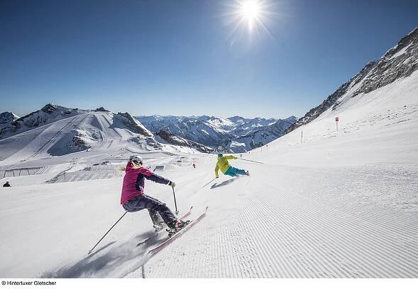 Zillertal 3000 / Hintertux - Lyžování 2024/25 | Nev-Dama.cz