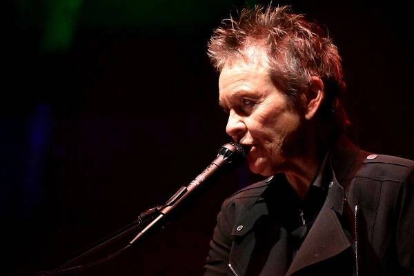 Vizionářka hudební avantgardy Laurie Anderson nadchla Divadlo Archa