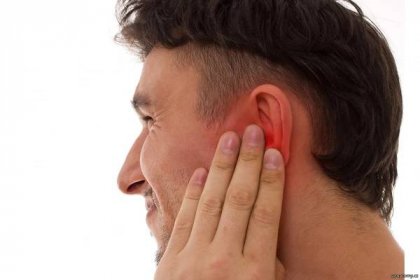 Bolest ucha - příznaky a léčba