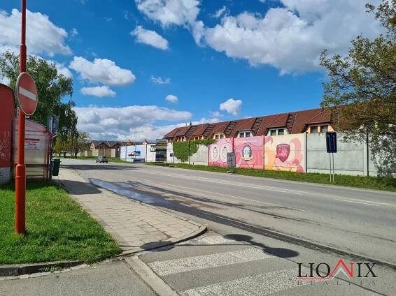 Prodej pozemku Rajhrad-Holasice - Lionix reality