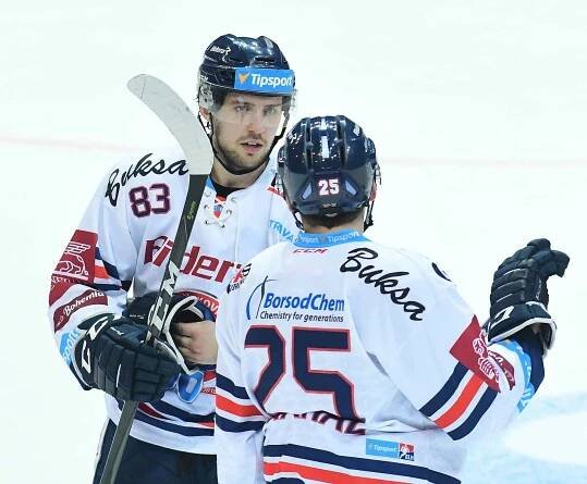 Utkání předkola play off hokejové extraligy - 4. zápas: HC Sparta Praha - HC Vítkovice Ridera, 15. března 2019 v Praze. Na snímku (zleva) Šimon Stránský, Patrik Zdráhal