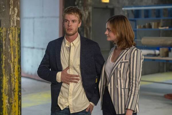 Dash Mihok, Kerris Dorsey - Ray Donovan - Faith. Hope. Love. Luck. - Z filmu