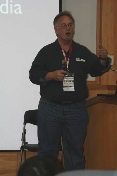 File:WM2007 Session 901 Mike Godwin.jpg - Wikimedia Commons