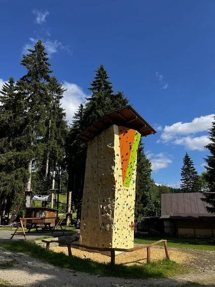 Lezecká stěna - Lanový park Bedřichov