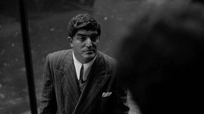 zemrel-frank-vincent-predstavitel-mafianu-a-clen-rodiny-sopranu