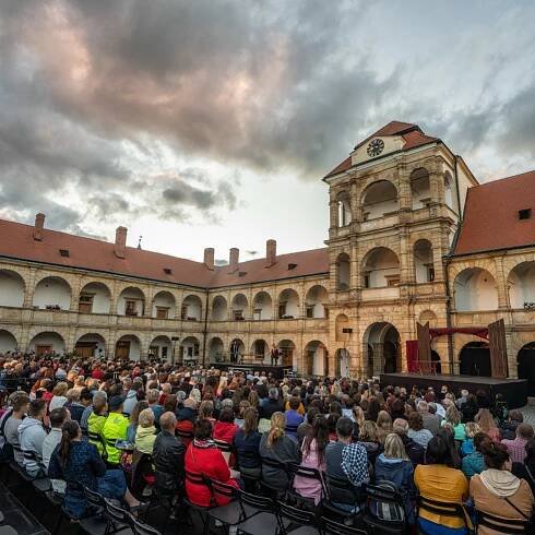 Noc na Karlštejně – Zámek Moravská Třebová