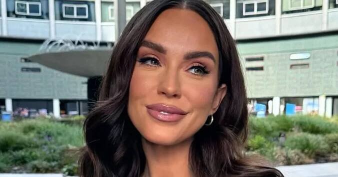 Vicky Pattison leads the ‘Amalficore’ trend with lobster print New Look dress