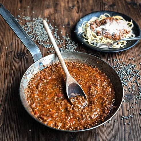 Linsen Bolognese (vegan) mit Spaghetti