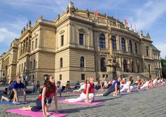 Velké evropské jógové představení - Yogapoint