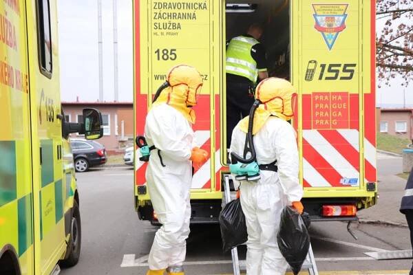 Počty nových covid+ případů v Plzeňském kraji vyletěly opět nahoru, za pátek jich bylo 1239