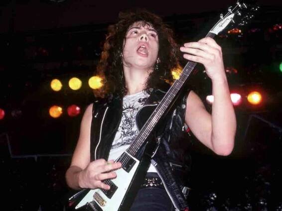 Kirk Hammett: “I was sitting on the toilet when I got the call to join Metallica”