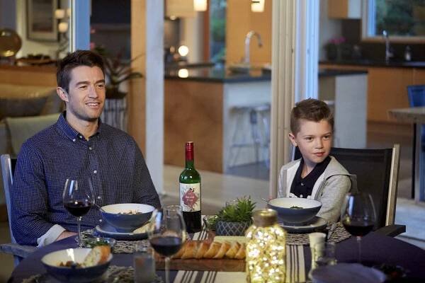 Robert Buckley, Jake Ennis - Láska z televizní obrazovky - Z filmu