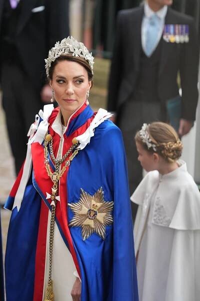 Dusno v Británii. Harry a William se po více než roce mají poprvé setkat
