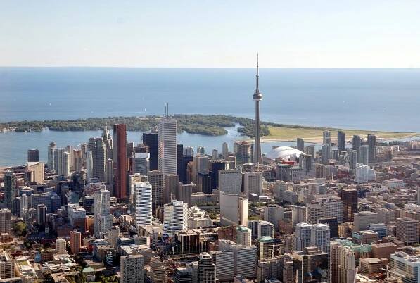 File:Toronto - ON - Toronto Skyline2.jpg