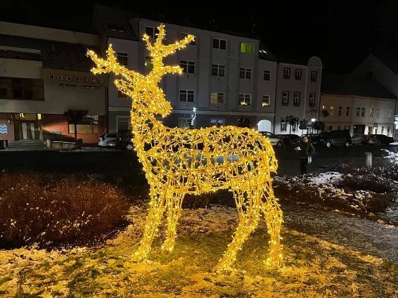 Trhy, betlémy i dopisy Ježíškovi. Advent v Písku pokračuje v zajetých kolejích