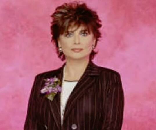 Suzanne Pleshette Biography - Facts, Childhood, Family Life & Achievements