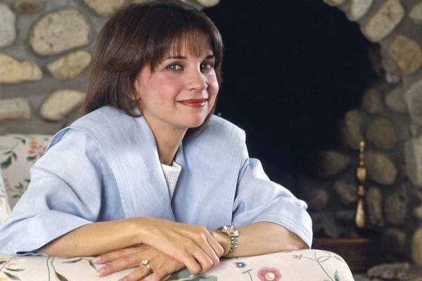 'Laverne & Shirley' star Cindy Williams dies at 75