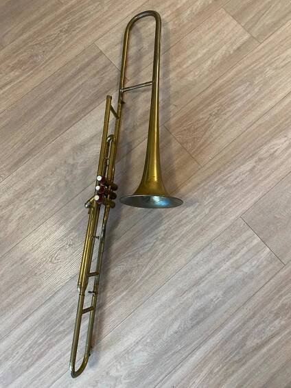 Pístový trombon Amati Kraslice - typově starší zajímavá stavba - Hudební nástroje