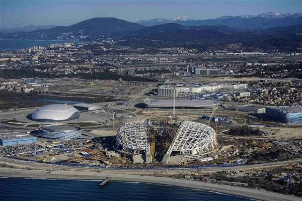 V Soči se bojí tepla, kvůli olympiádě uskladnili sníh na Kavkazu
