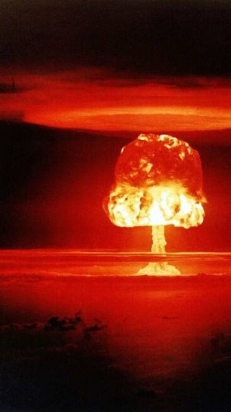 Výbuch atomové bomby o ekvivalentu 11 kilotun